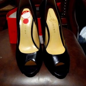 Ivanka Trump Blk pumps